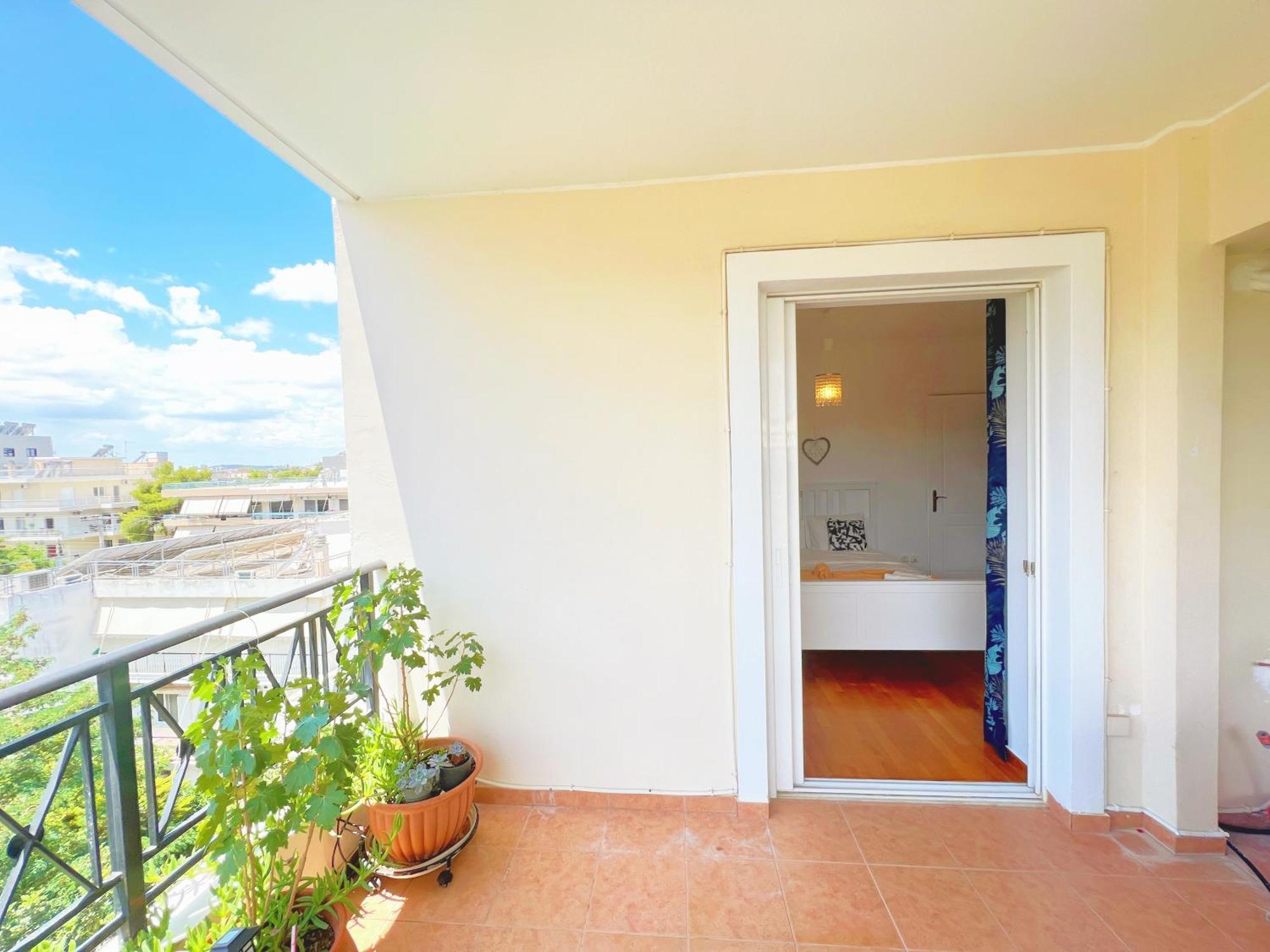 Cozy Fairytal Garden Apartment, Family Friendly, Free Parking, 15 Min To Airport เอเธนส์ ภายนอก รูปภาพ
