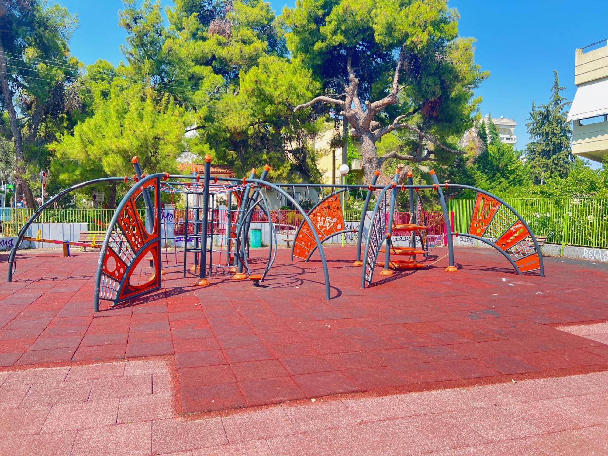 Cozy Fairytal Garden Apartment, Family Friendly, Free Parking, 15 Min To Airport เอเธนส์ ภายนอก รูปภาพ